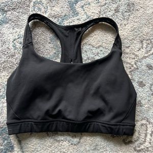 Athleta Contender Bra size small